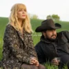 Yellowstone S05 Beth Dutton Floral Western Coat